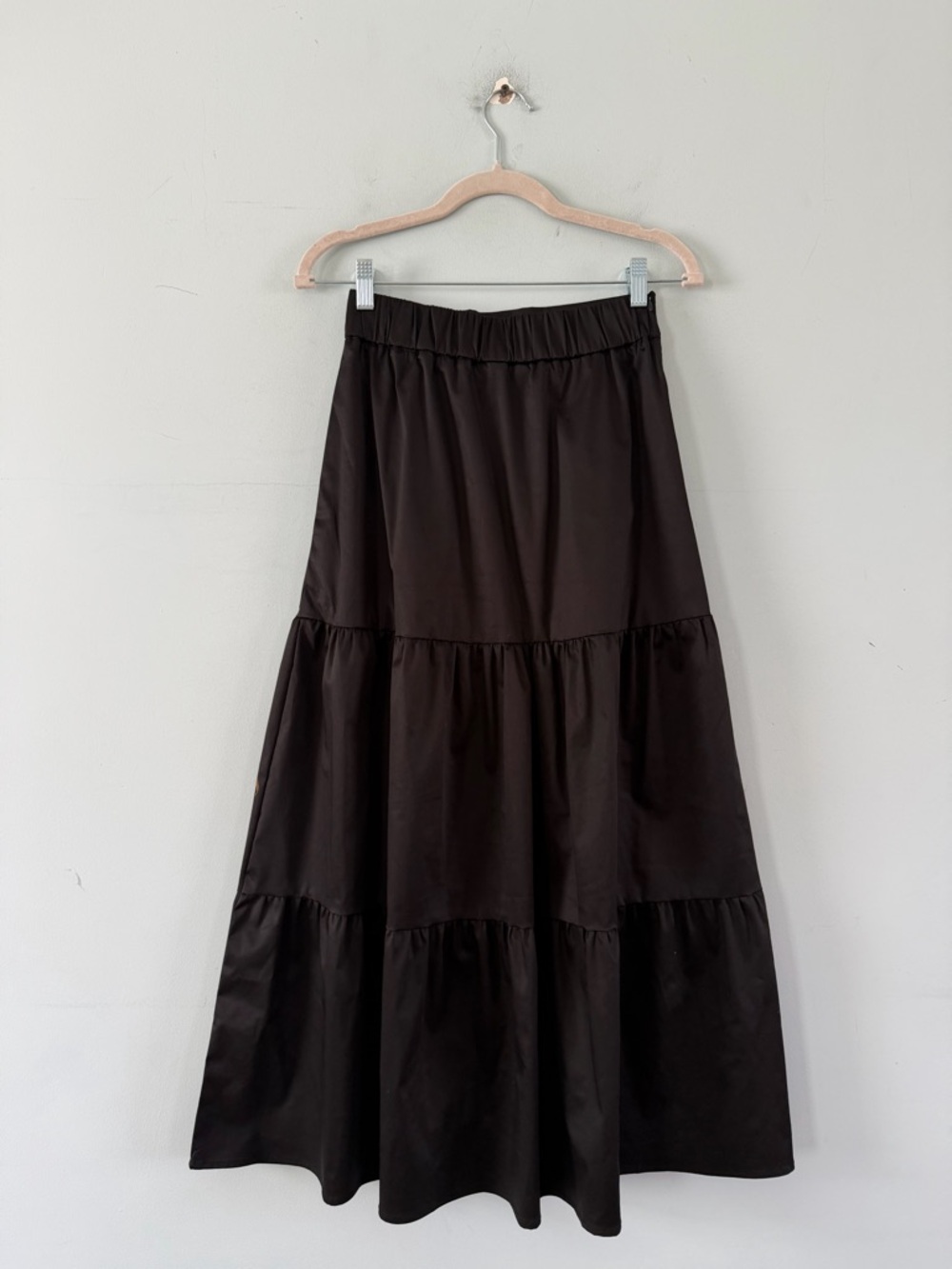 Pearl Pagoda Tiered Black Preppy Maxi Skirt - Picture 3 of 6